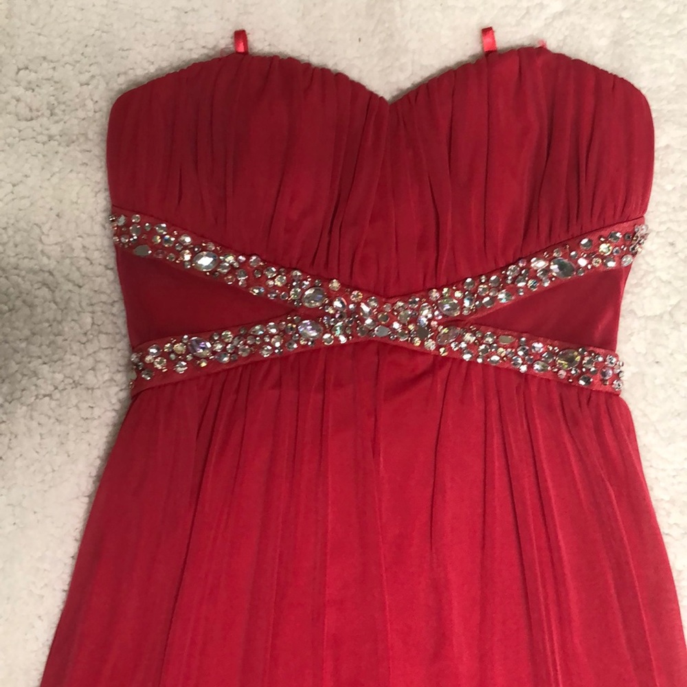 Prom Dress!!! 💃🏻 - Picture 5 of 5